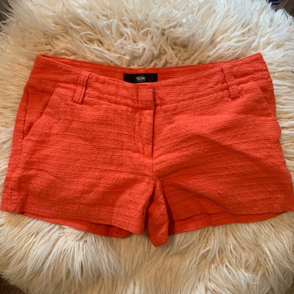 orange shorts!